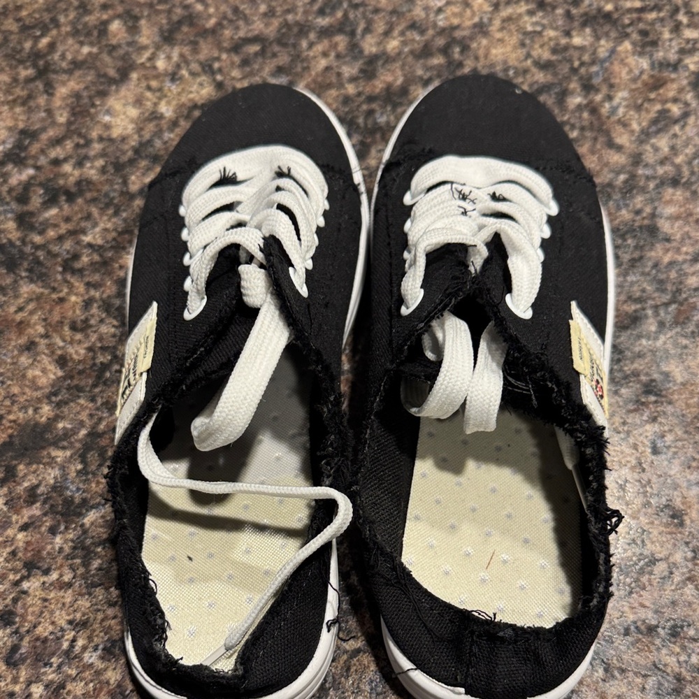 Women’s Distressed Slip On Black Canvas Sneakers